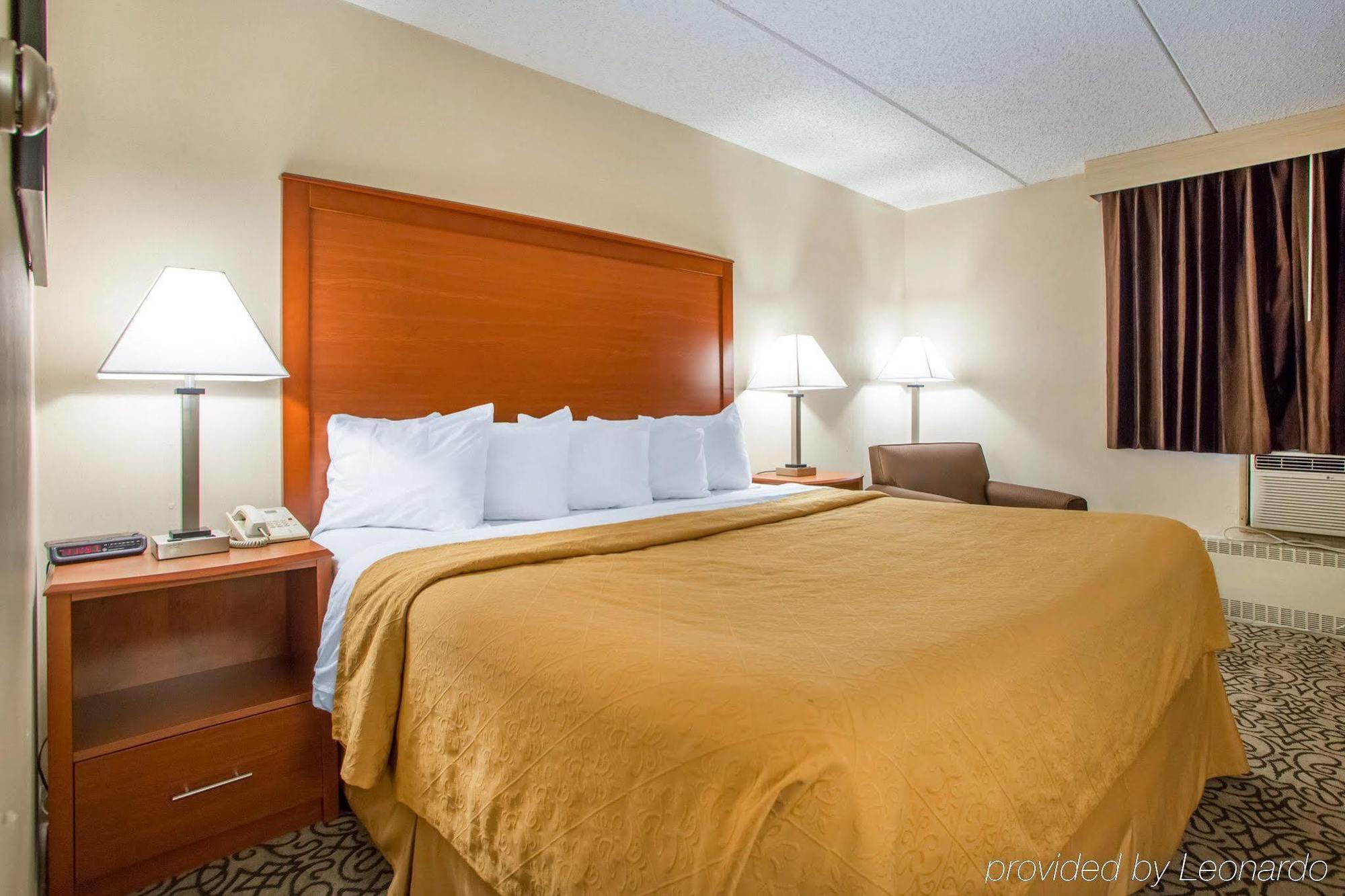 Quality Inn Stadium Area Green Bay Ngoại thất bức ảnh