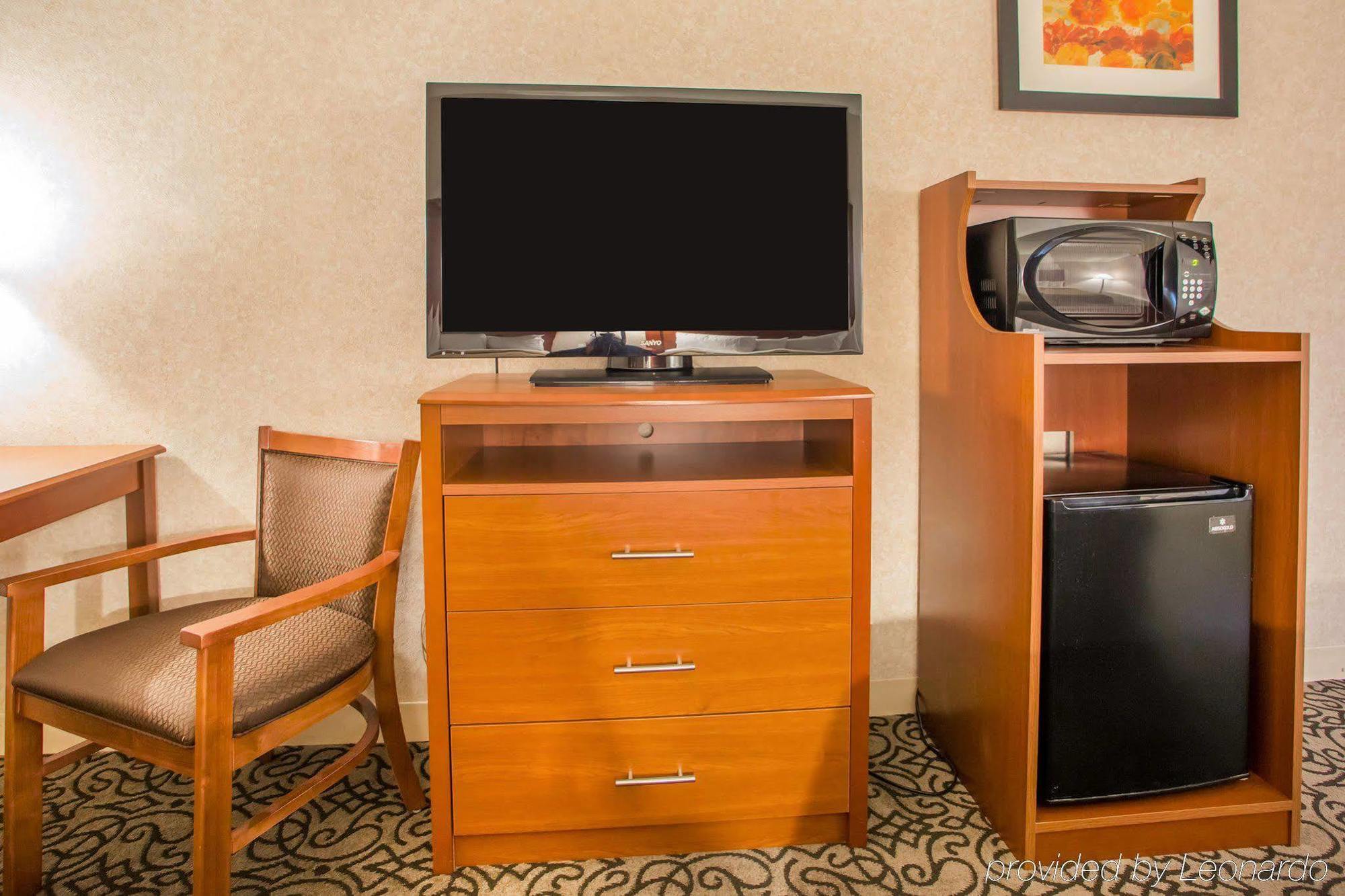 Quality Inn Stadium Area Green Bay Ngoại thất bức ảnh